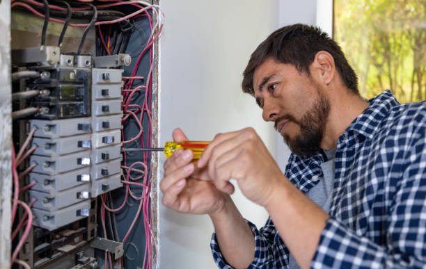 Best Circuit Breaker Repair  in Briarcliff Manor, NY